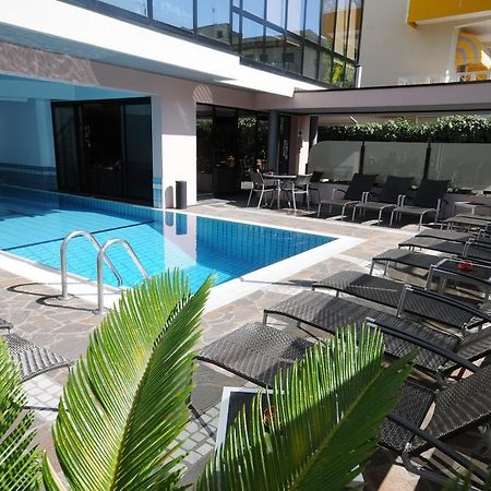 Hotel Ambassador Riccione Esterno foto
