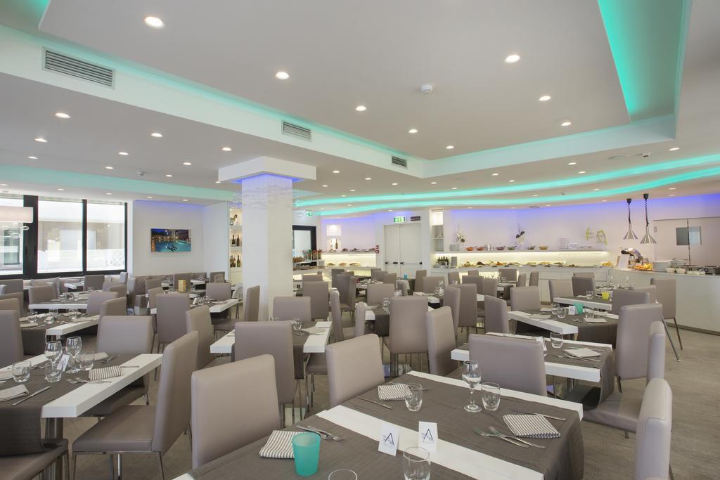 Hotel Ambassador Riccione Esterno foto