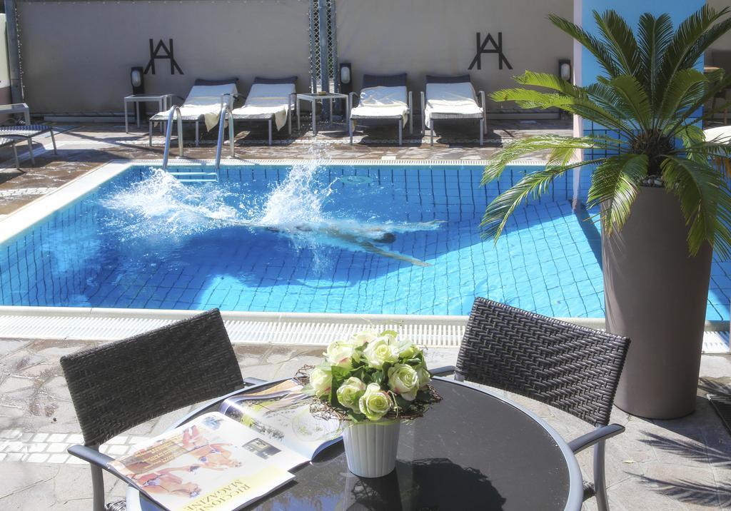Hotel Ambassador Riccione Esterno foto